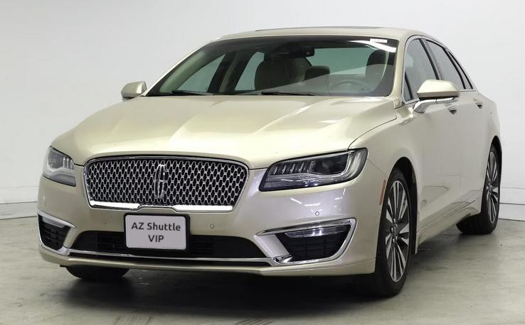 Lincoln MKZ Shuttle Photo Two